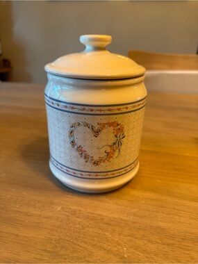 Vintage House of Lloyd Ceramic Canister: Hearts & Flowers Decor (1980’s)